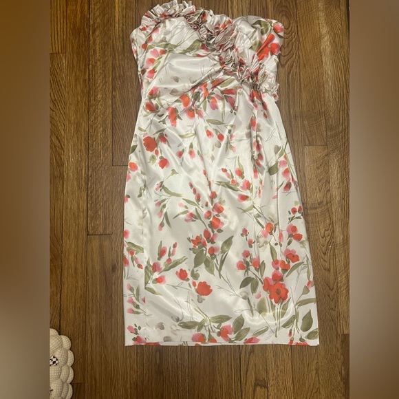 Maggie London Strapless Floral Dress - Picture 5 of 13